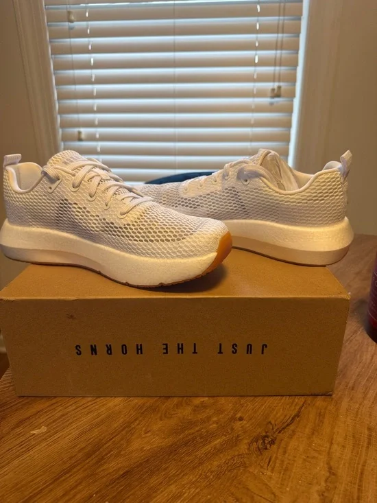 NOBULL White Mesh Training Shoes with Gum Outsole - Picture 2 of 2